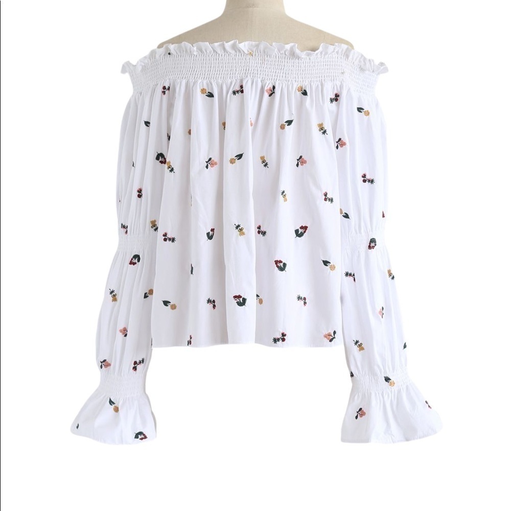 Zara Off the Shoulder White Floral Embroidered Long Ruffle Sleeve‎ Boho Top